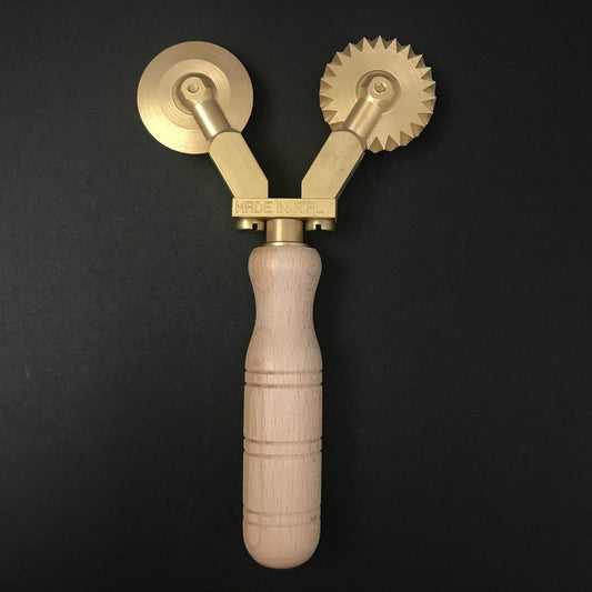 La Gondola | 2 in 1 Pasta Wheel | Smooth & Fluted