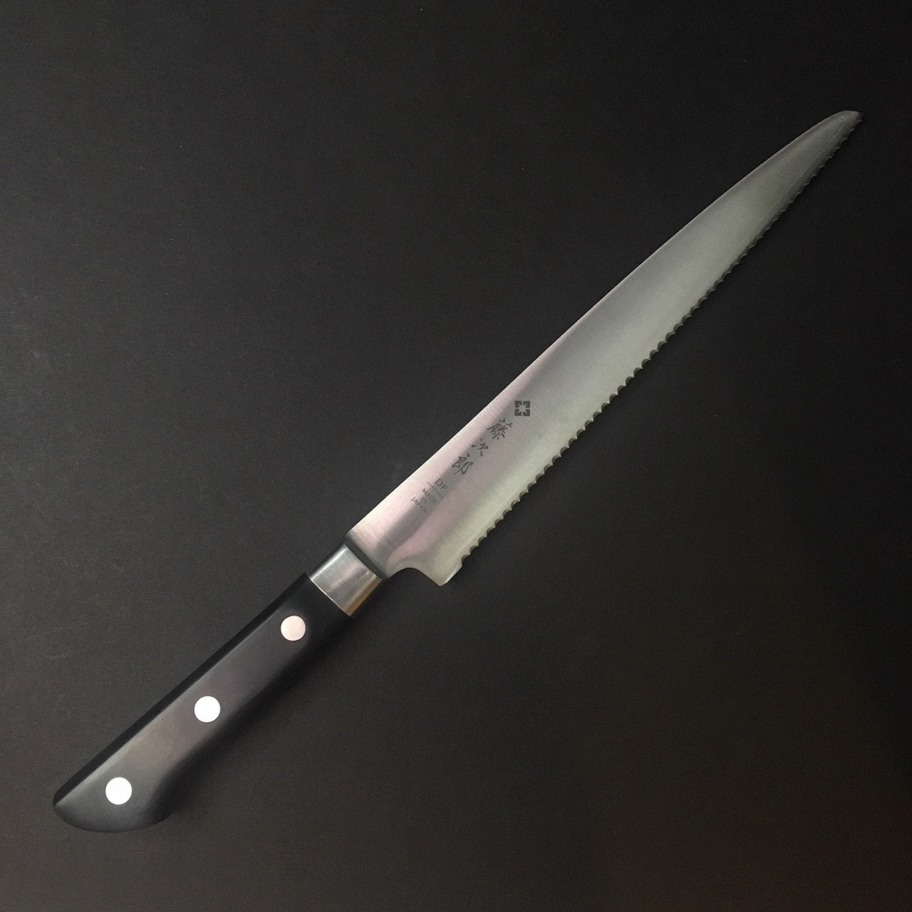 Tojiro | DP | Bread Knife 215mm