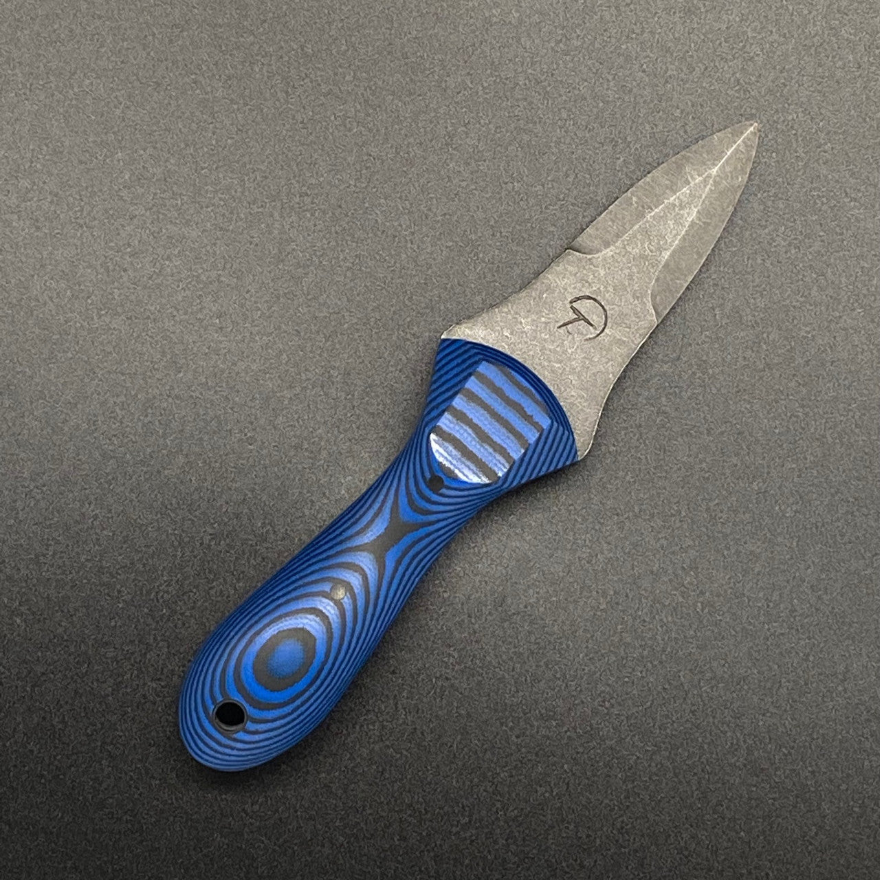 Alma Knife Co | Oyster Shucker | Blue & Black UltreX - Coutelier